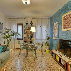 Apartment Biennale Charme 