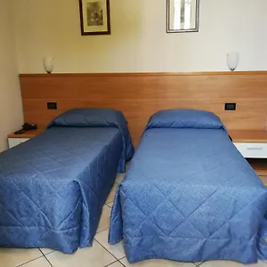 Отель Salerno