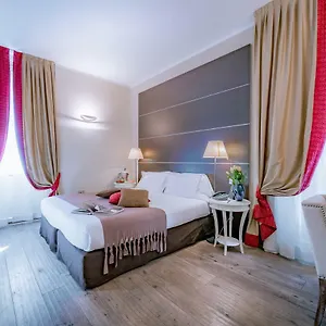 Отель Townhouse 33