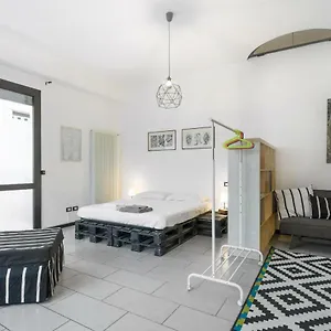 Appartamento Primopiano - Belinzaghi, Milano