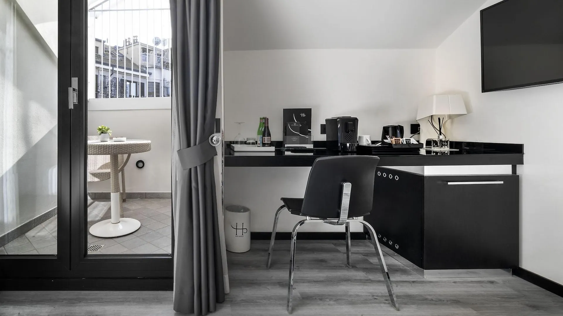 Lhp Hotel Napoleon Mediolan 4*,