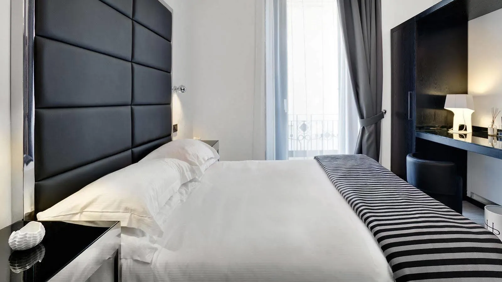 Lhp Hotel Napoleon Mediolan